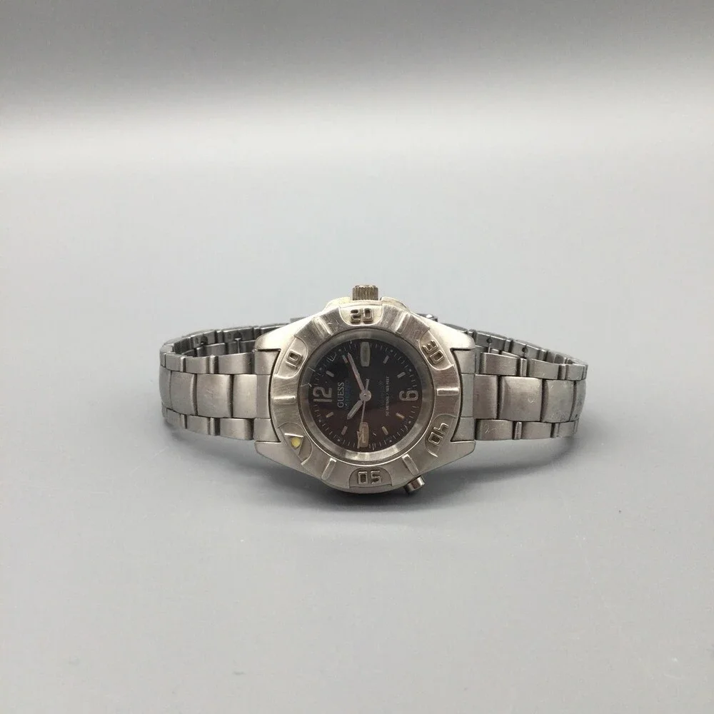 Vintage GUESS Womens Watch 27mm Silver Tone 1995 Black Dial New Battery 7